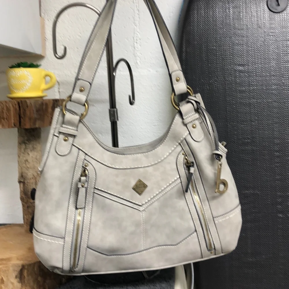 b.o.c gray purse‎